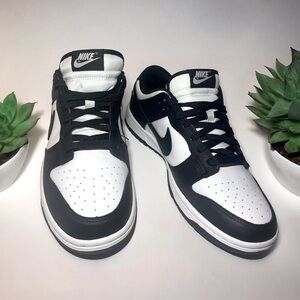Nike Panda Dunks